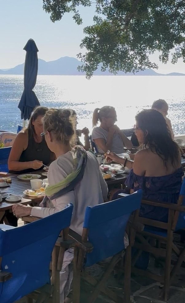 Retreats for midlife women with chronic health conditions in Greece - Ikaria. Making new friends