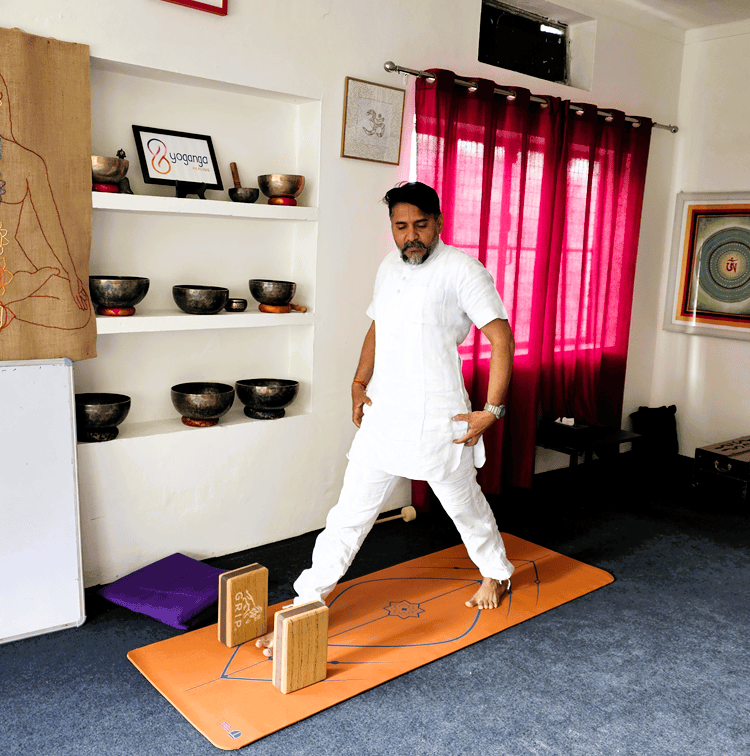 Krishna yoga teacher at Yoganga Healing Retreat, Rishikesh, India 
