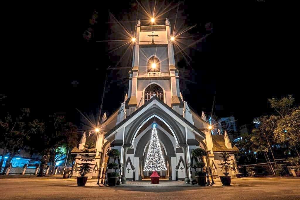 St. George's Church in Penang lit up for Christmas