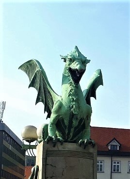 Image of dragon on the Dragon Bridge